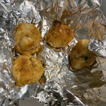 L’italia Pizza & Pasta - Garlic knots 5 for $2 - Pizza Near Me - Trumbull, Connecticut L’italia Pizza & Pasta - Garlic knots 5 for $2 - Pizza Near Me - Trumbull, Connecticut