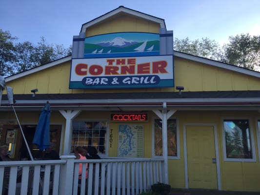 Corner Bar & Grill by null