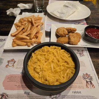 Inchin's Bamboo Garden - Mc n cheese, nuggies, n fries - Indian Near Me - Williamsville, New York