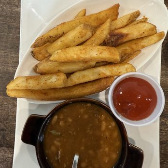 Salt Smokehouse - Baked beans and beef tallow fries - Barbeque Near Me - Huntsville, Alabama Salt Smokehouse - Baked beans and beef tallow fries - Barbeque Near Me - Huntsville, Alabama