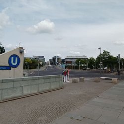 U-Bhf. Bundestag