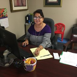 Diana's Notary Intepreting and Process Serving - Diana Hernandez provides excellent service for all of your Notary, process service and translation needs.