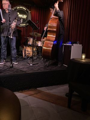 Mr. Tipple's Jazz Club by null