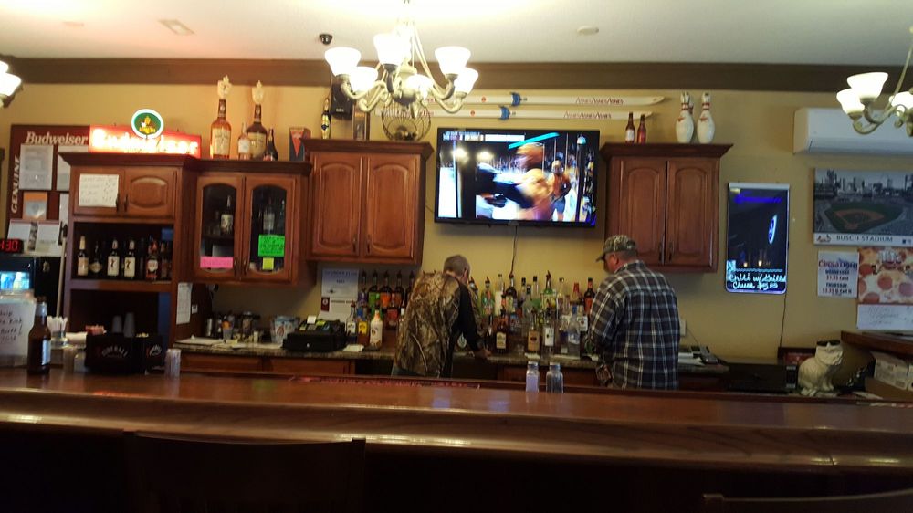 THE LOADING DOCK BAR & GRILL Updated August 2024 204 N Carlton