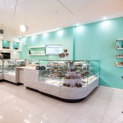 Miami Beach Chocolates - Clean display