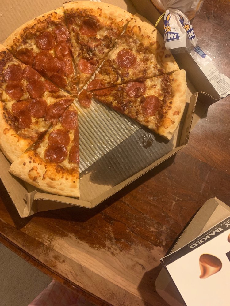 PIZZA HUT Updated August 2024 15 Reviews 5913 N Illinois St