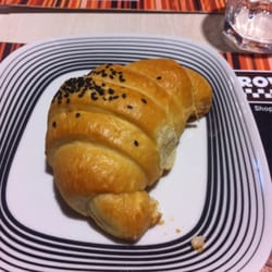 Brownieria - Croissant de queijo minas e presunto