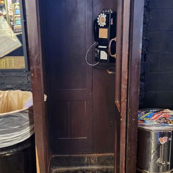 10 West - No you can't make a call, but you do hear music when you dial one of the numbers - American Near Me - Emporia, Kansas