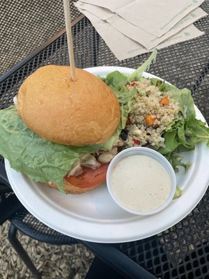 Big B's Delicious Orchards U-pick, Cafe & Tasting Room by null