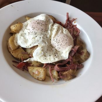 Ally's Bistro - Cafes Near Me - Menomonee Falls, Wisconsin