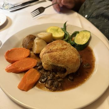 Papillon - Classic Beef Wellington - French Near Me - Fremont, California