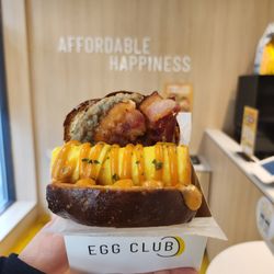 Egg Club Macleod Plaza