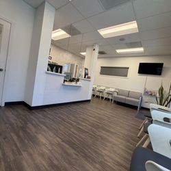 Rao Dermatology - Reception desk and seating