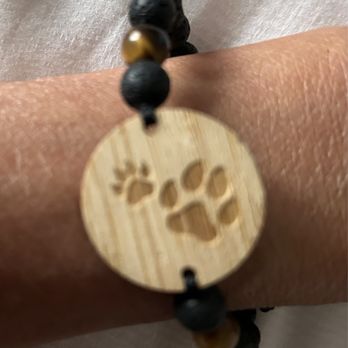 WorldMark Angels Camp - Key bracelet- donation to local animal shelter - Hotels Near Me - Angels Camp, California