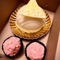 Sweet Life Patisserie - Lemon poppy seed Dome and white chocolate, birthday cake bites