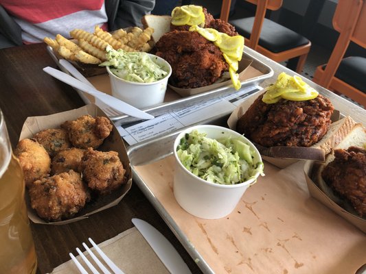 Lou's Luncheonette by null