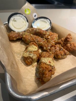 Buffalo Wild Wings by null