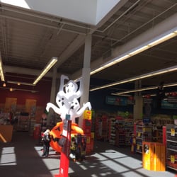 CVS Pharmacy - Nice Halloween decorations