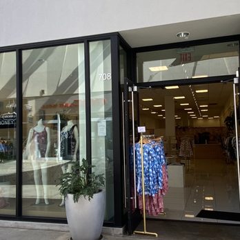 Sweet Honey - Women's Clothing Near Me - Kapolei, Hawaii Sweet Honey - Women's Clothing Near Me - Kapolei, Hawaii