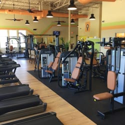 Edison's Smart Fitness - Selectorized Strength Machines