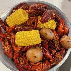 Rock and Toss Crab House - Crawfish
