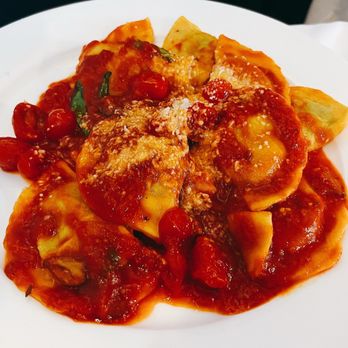 IL Toscano Ristorante - ravioli - Italian Near Me - Douglaston, New York IL Toscano Ristorante - ravioli - Italian Near Me - Douglaston, New York