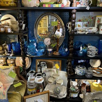 Brass Armadillo Antique Mall - Gorgeous display with my fav Stars and Moons blue canisters (rare esp with lids)! - Antiques Near Me - Omaha, Nebraska Brass Armadillo Antique Mall - Gorgeous display with my fav Stars and Moons blue canisters (rare esp with lids)! - Antiques Near Me - Omaha, Nebraska