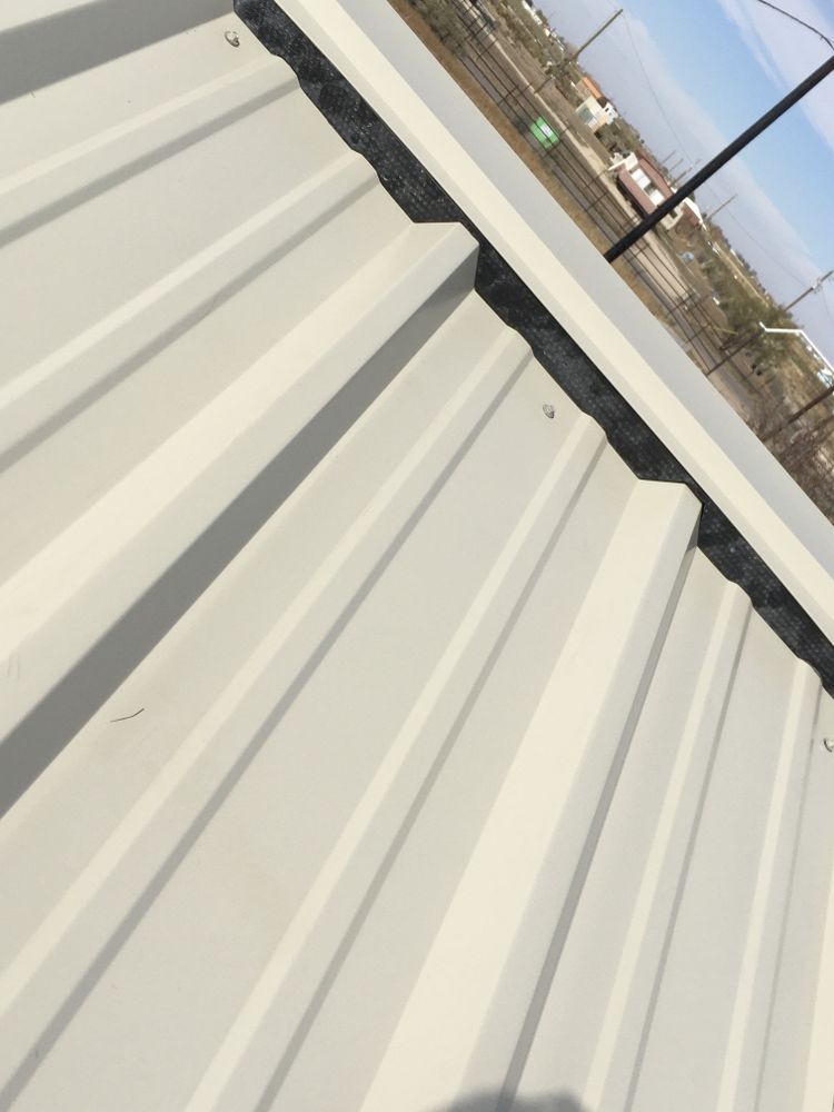 Slide of E&I Roofing & Welding Service