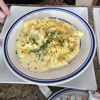 Mel's Drive-In - Mac and Cheese - Diners Near Me - Santa Monica, California