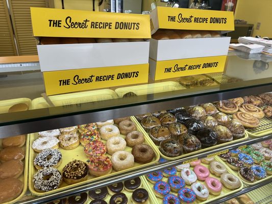 JACK N JILL DONUTS - Updated June 2025 - 79 Photos & 57 Reviews - 5504