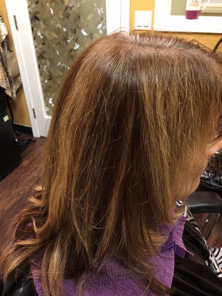 Victoria Hair Design Logo