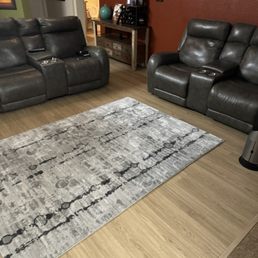 Love the rug we purchased!! Great quality & looks good! Great coustomer service!! Love the rug we purchased!! Great quality & looks good! Great coustomer service!!