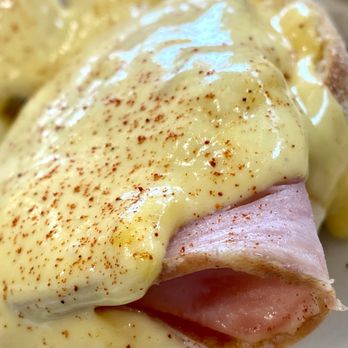 Maple & Rye - Classic Eggs Benedict with breakfast potatoes - Coffee & Tea Near Me - Surprise, Arizona