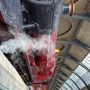 Universal Studios Florida - Hogwarts Express Train to other parks - Amusement Parks Near Me - Orlando, Florida Universal Studios Florida - Hogwarts Express Train to other parks - Amusement Parks Near Me - Orlando, Florida