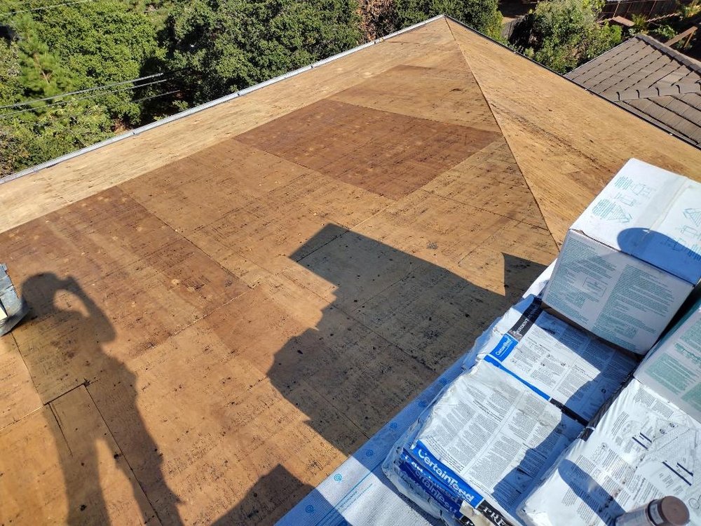 Slide of Mendez Independent Roofing