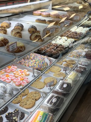 Carlo's Bake Shop by null