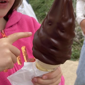 Twirl and Dip - Organic soft serve dipped in tcho chocolate. Best soft serve in the Bay Area. - Ice Cream & Frozen Yogurt Near Me Twirl and Dip - Organic soft serve dipped in tcho chocolate. Best soft serve in the Bay Area. - Ice Cream & Frozen Yogurt Near Me
