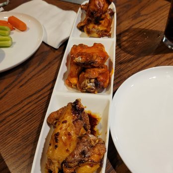 Flight Deck Pub - Jumbo wings - Pubs Near Me - St. Louis, Missouri