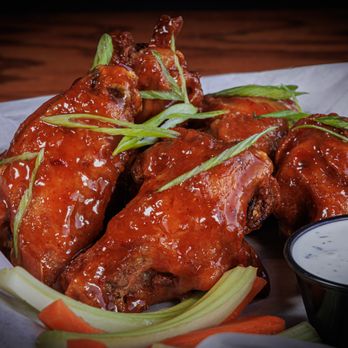 Osborne Pizza Kitchen - Crispy, saucy & bold, these wings bring the heat. Served w/ fresh veggies and ranch, only at Osborne Pizza Kitchen. Best Wings in the Valley - Pizza Near Me - Los Angeles, California Osborne Pizza Kitchen - Crispy, saucy & bold, these wings bring the heat. Served w/ fresh veggies and ranch, only at Osborne Pizza Kitchen. Best Wings in the Valley - Pizza Near Me - Los Angeles, California