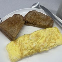 Maid-Rite - Fluffy omelets with toast