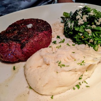 Rutherford Grill - Filet - American Near Me - Rutherford, California