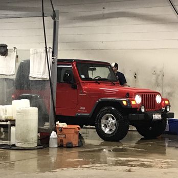 Ruby Hand Carwash - Car Wash Near Me - Chicago, Illinois