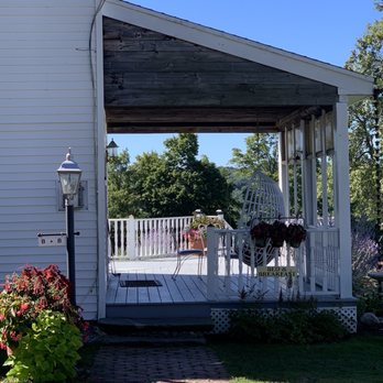 The Inn At Mount Pleasant - Bed & Breakfast Near Me - Torrington, Connecticut