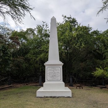 Captain Cook Monument - Landmarks & Historical Buildings Near Me - Captain Cook, Hawaii