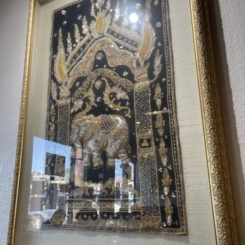 Ocha Classic Restaurant - Beautiful Thai Art - Thai Near Me - Panorama City, California
