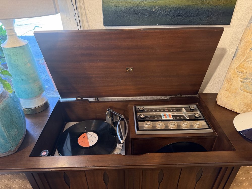 Atomic - upholstery in Fort Worth, TX