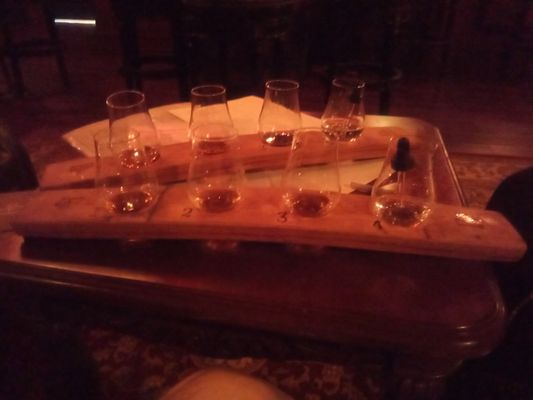 R6 DISTILLERY by null