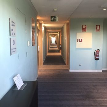 Holiday Inn Express - Hotels Near Me - Madrid, M