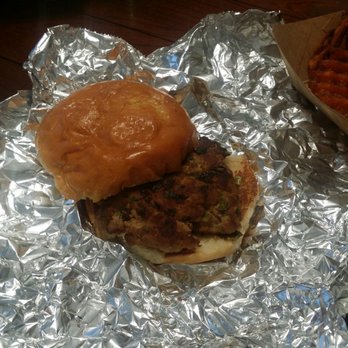 Social Burger - This is wat i got!! Omg no toppings?? - Burgers Near Me - Vienna, Virginia Social Burger - This is wat i got!! Omg no toppings?? - Burgers Near Me - Vienna, Virginia