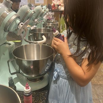 Slime Kitchen - Adding color & picking out Base - Kids Activities Near Me - San Jose, California